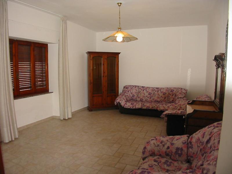 calasetta a 300 metri dalla spiaggia 